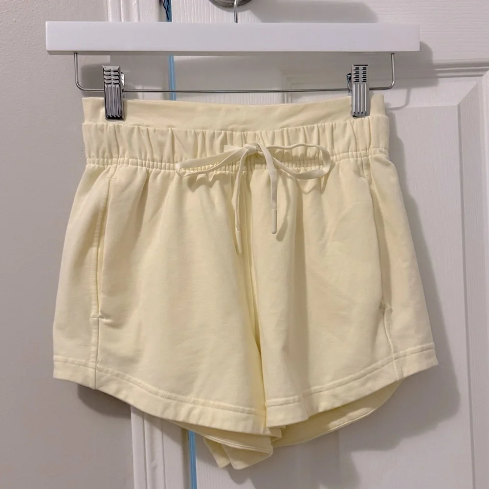Lululemon Inner Glow High-Rise Short 3